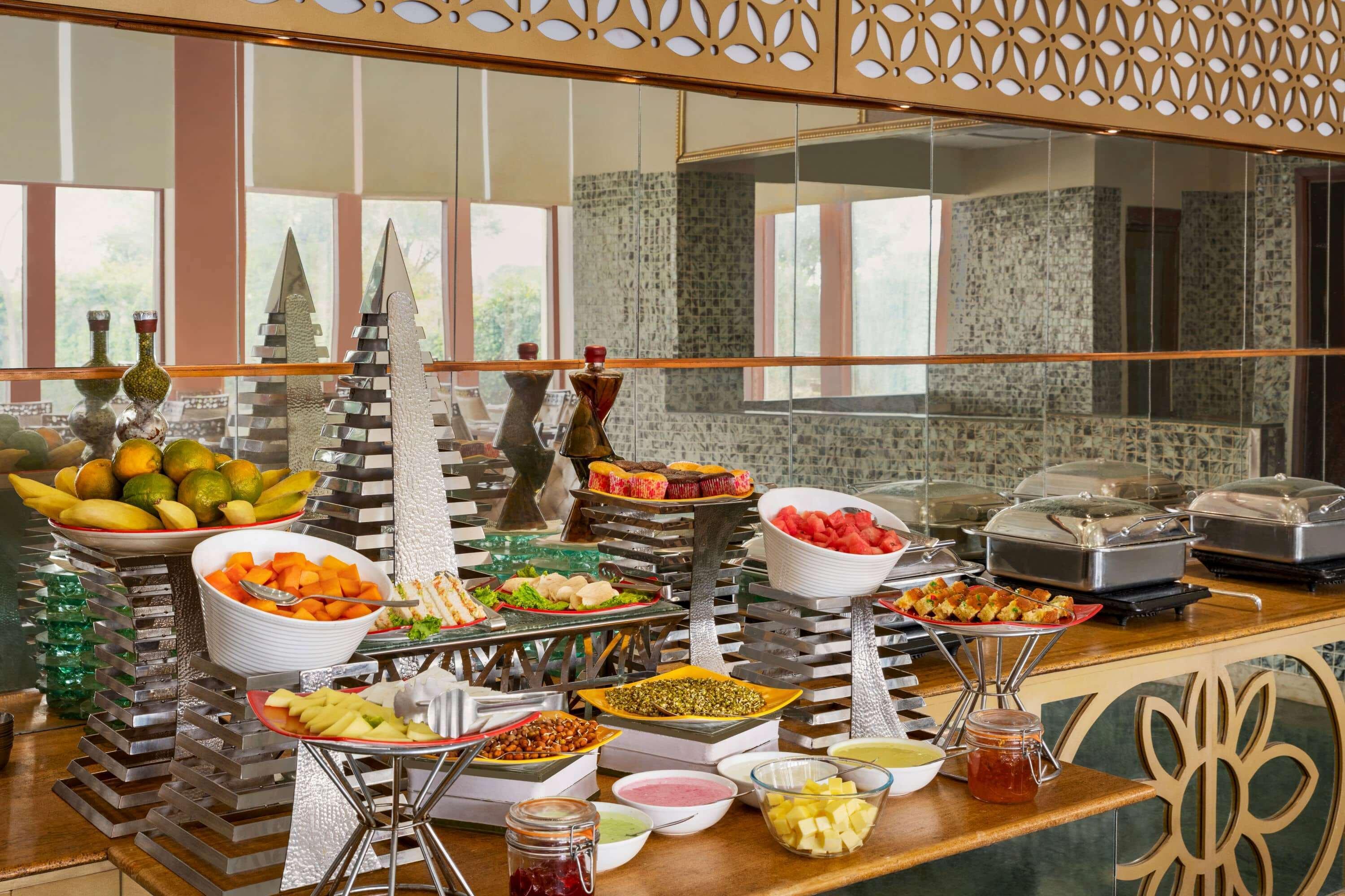 Готель Ramada By Wyndham Jaipur Jaisinghpura Екстер'єр фото