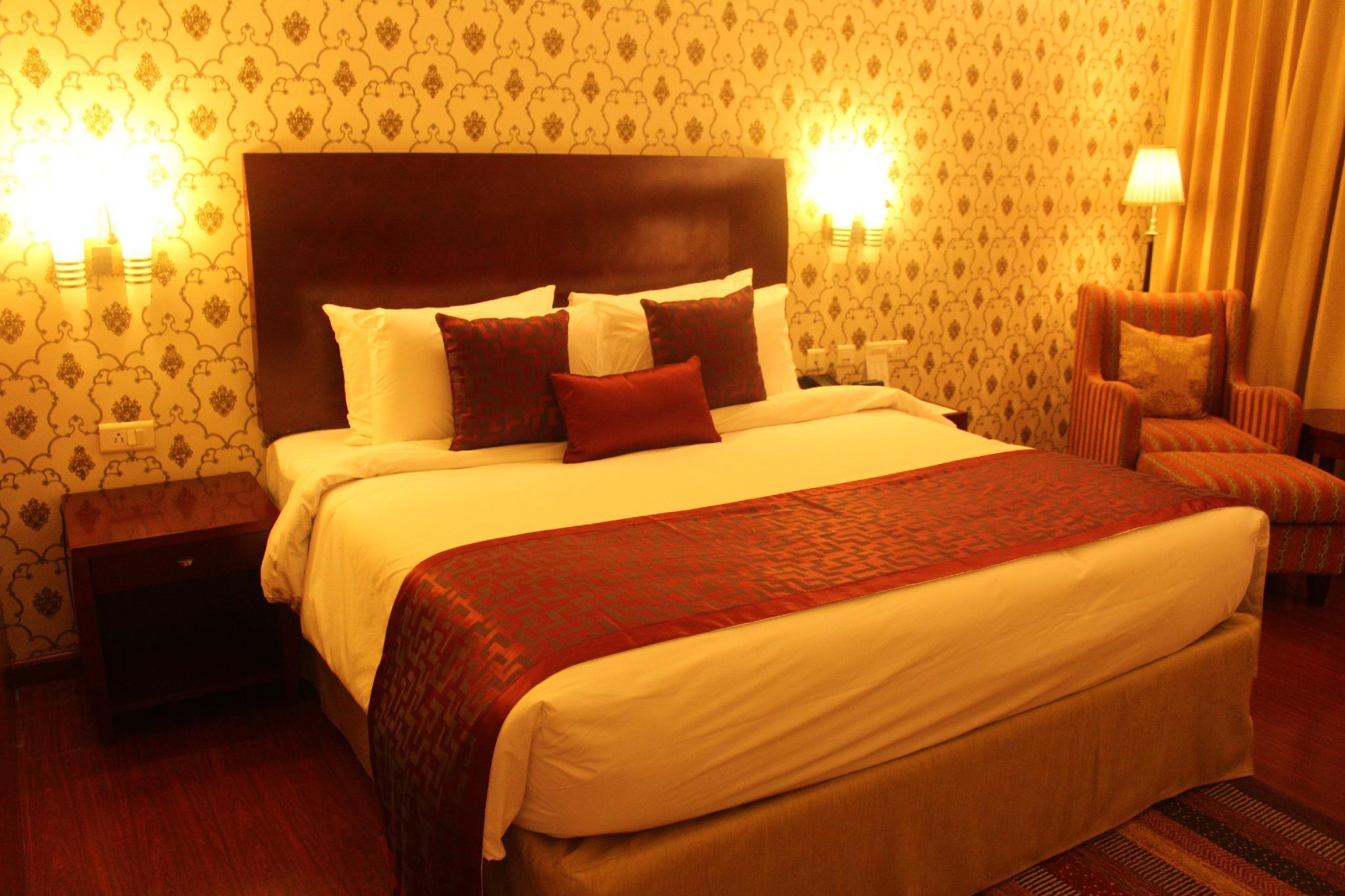 Готель Ramada By Wyndham Jaipur Jaisinghpura Екстер'єр фото